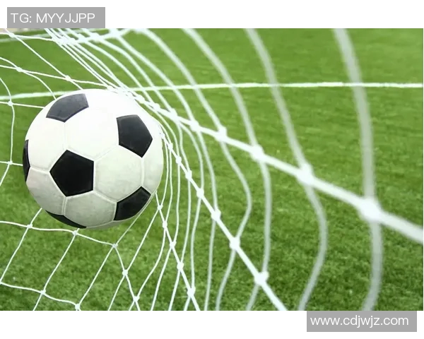 足球5号和4号球的主要区别及适用场景分析