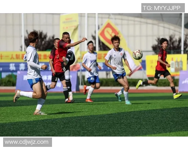 中国职工足球联赛：助力全民健身与职工团结的新平台与新机遇